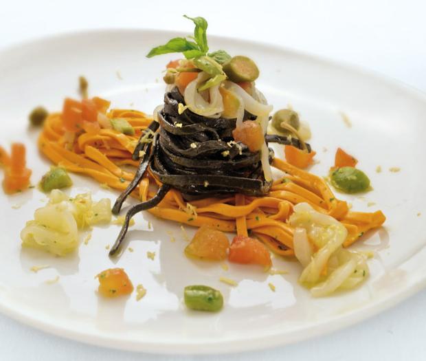Tagliatelle Miste with cuttlefish and Mediterranean Pesto