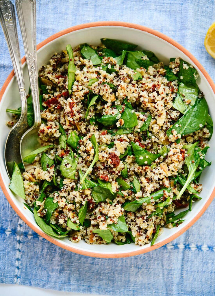 Sun-Dried Tomatoes, Spinach and Quinoa Salad